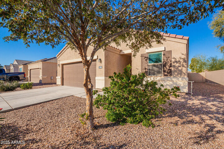 Property Photo:  4988 E Living Stone Way  AZ 85143 