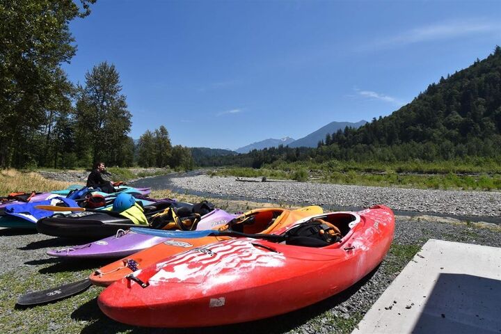 Photo de la propriété:  44708 Vandell Drive  BC V2R 0T4 