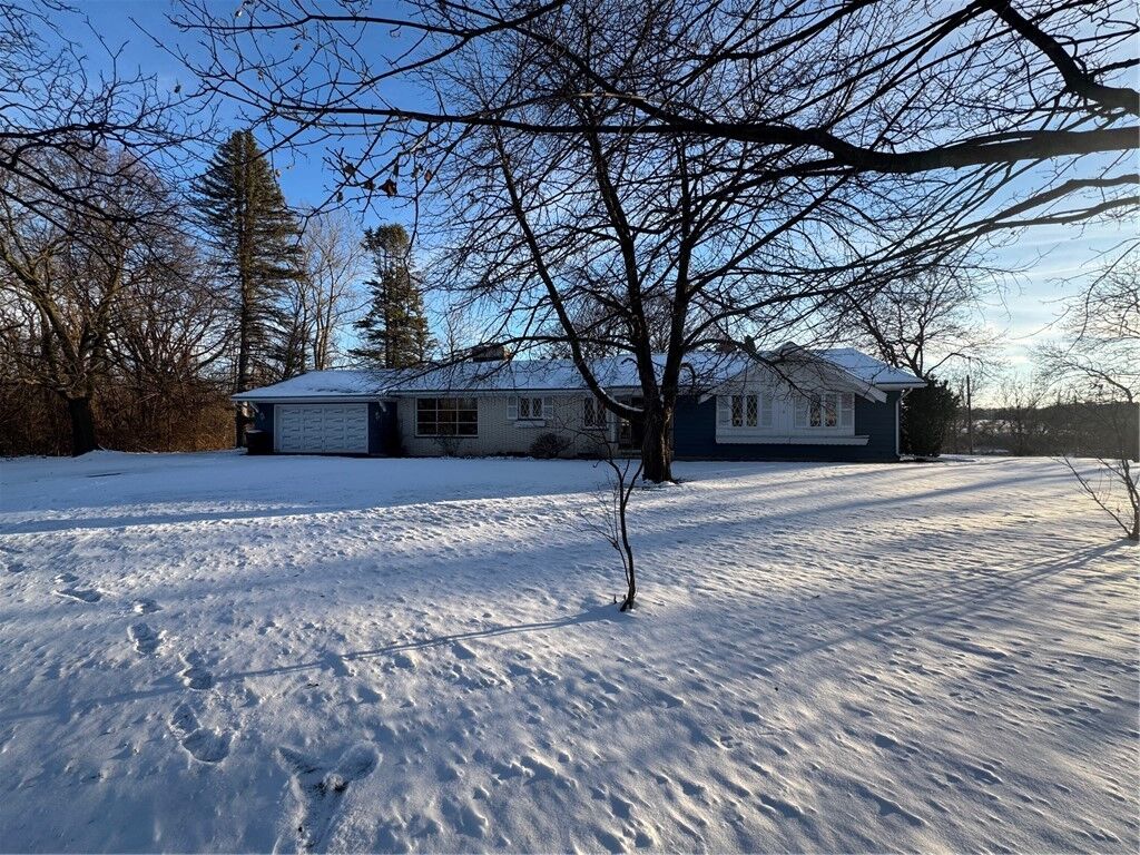 Property Photo: 1990 Route 5 & 20 Highway NY 13148