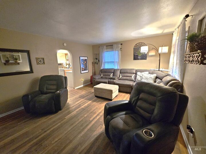 Property Photo: 616 12th Street WA 99403