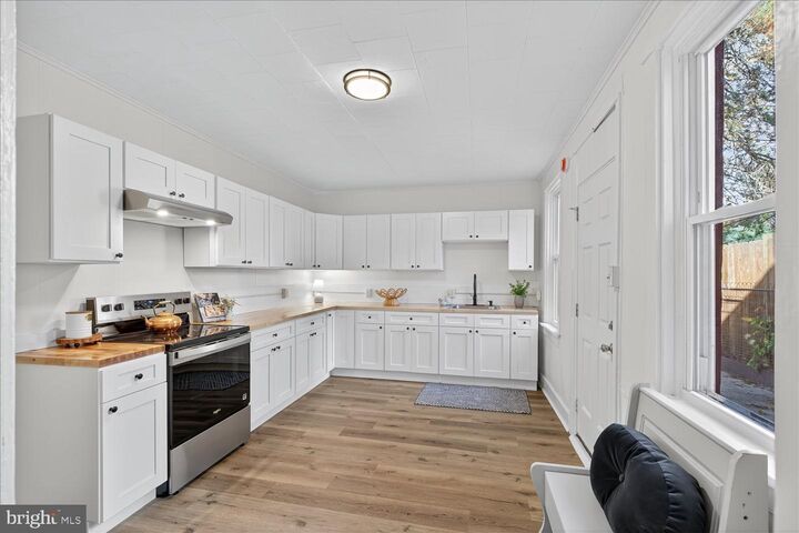 536 Woodward Street  Lancaster PA 17602 photo