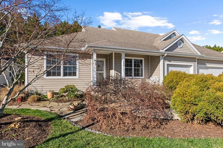 Property Photo:  1008 Caravan Way  MD 21804 