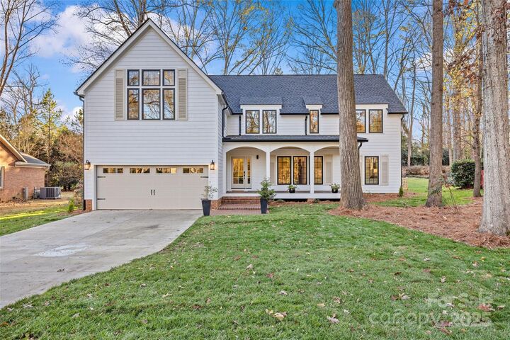 4808 Crooked Oak Lane  Charlotte NC 28226 photo