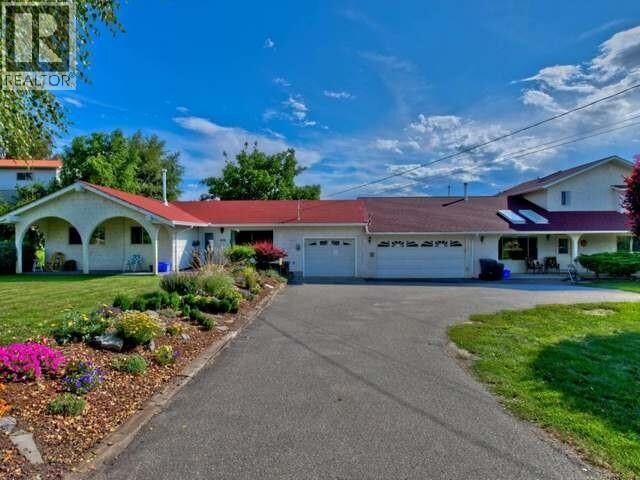 Property Photo: 1220 Munson Avenue BC V2A 8S5