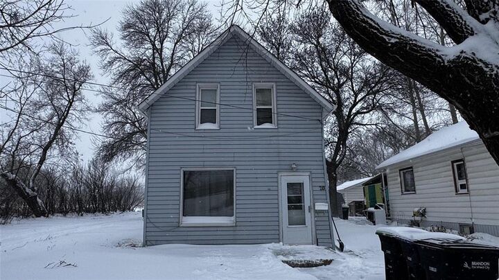 20 19th Street North  Brandon MB R7B 1G9 photo