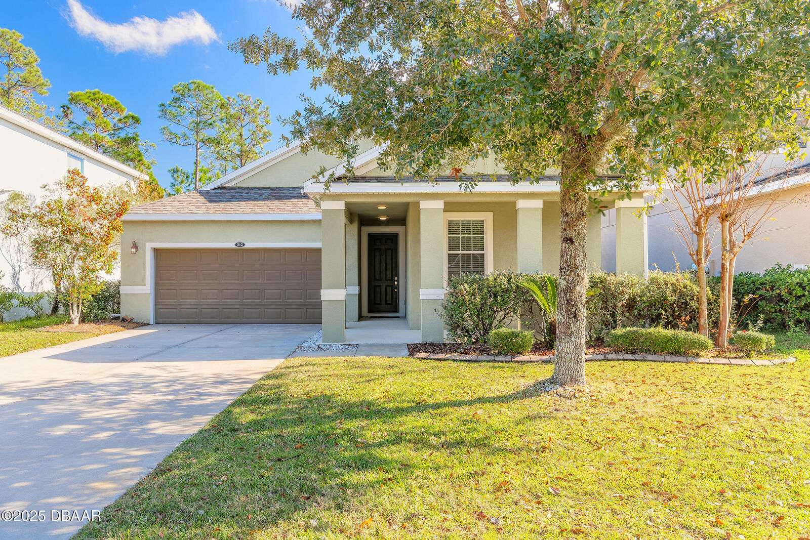 Property Photo: 312 Grande Sunningdale Loop FL 32124