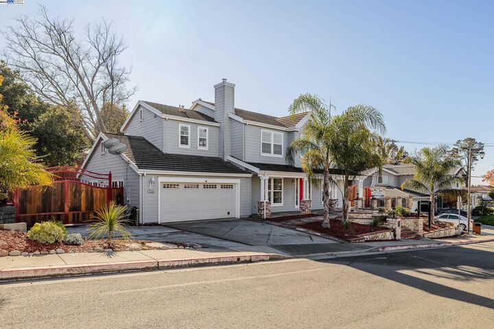 Property Photo:  3109 Vista Ln  CA 94541 