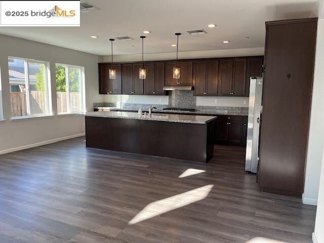 Property Photo: 761 Stickney Way CA 94561