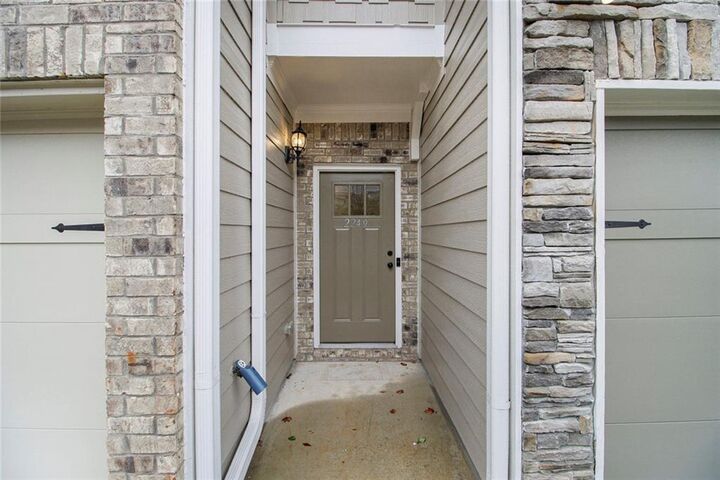 Property Photo: 2249 Mulsanne Drive GA 30058