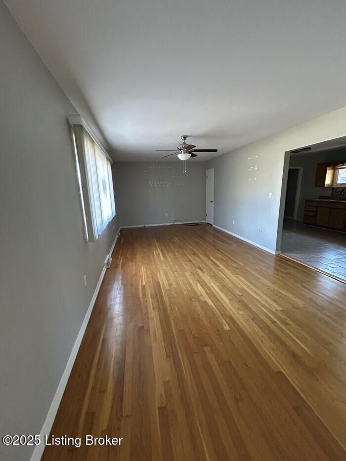 Property Photo:  948 Hill St  KY 40160 