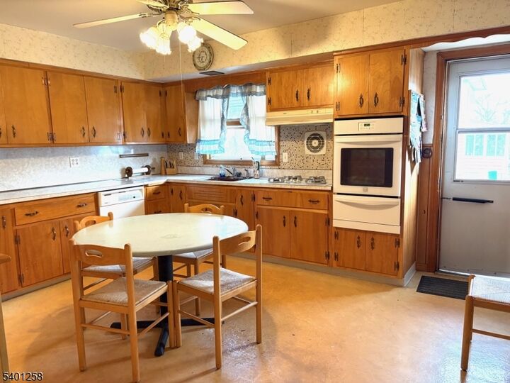 Property Photo: 401 Stuyvesant Ave NJ 07071