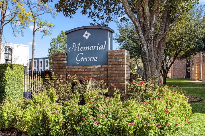 Property Photo: 9023 Gaylord Street 101 TX 77024