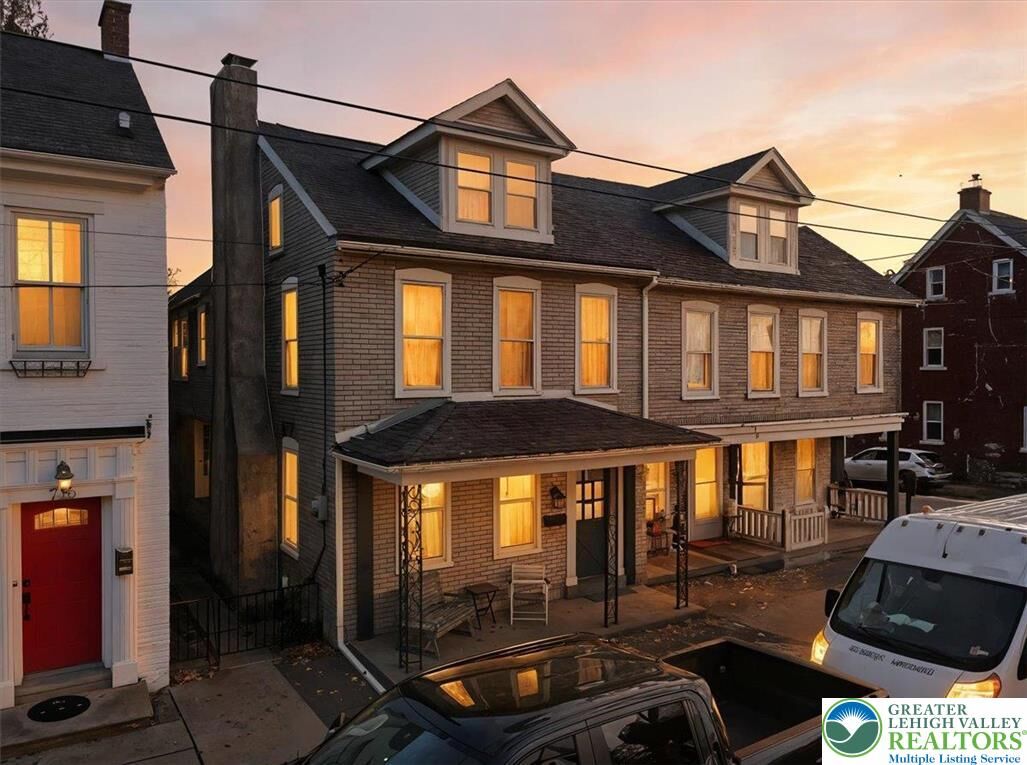 Property Photo:  717 High Street  PA 18018 