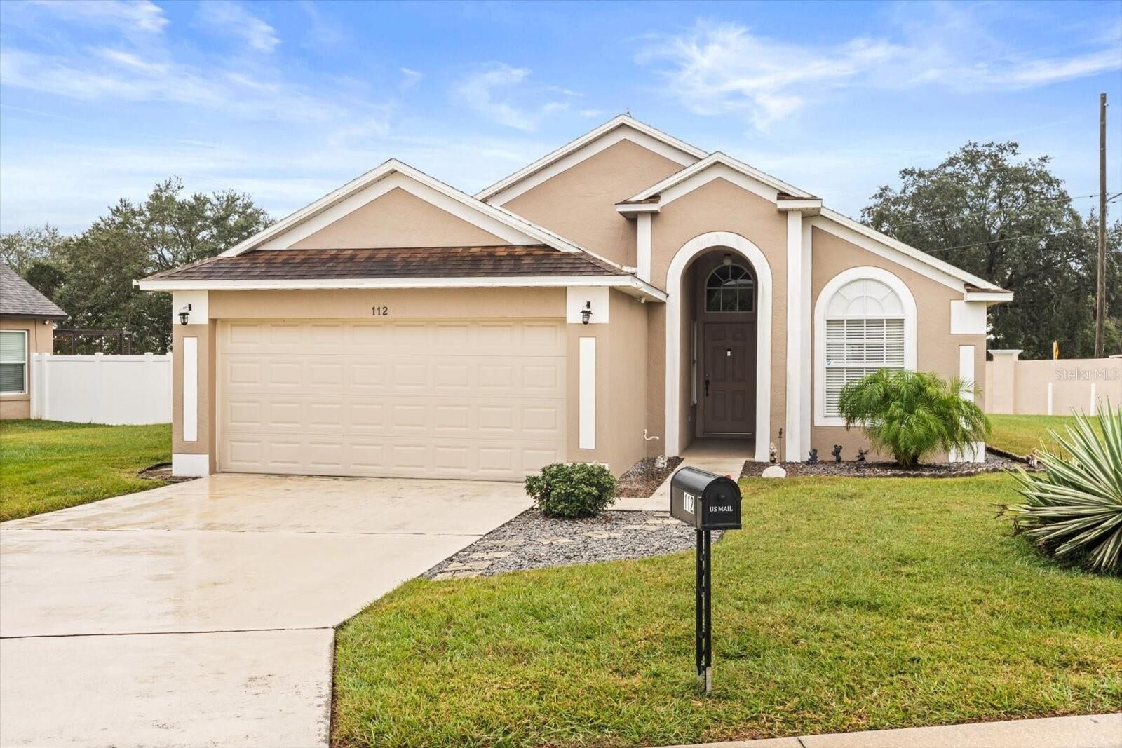 Property Photo: 112 Royal Ridge Drive FL 33837