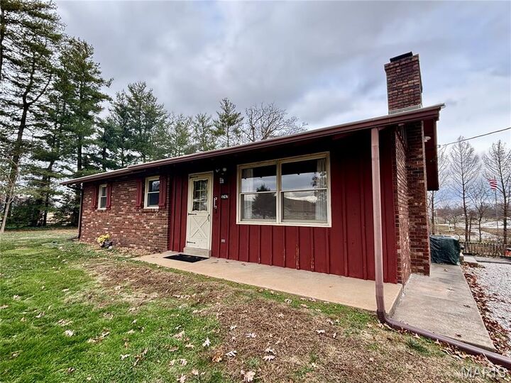 Property Photo: 5747 Sand Rock Road IL 62285