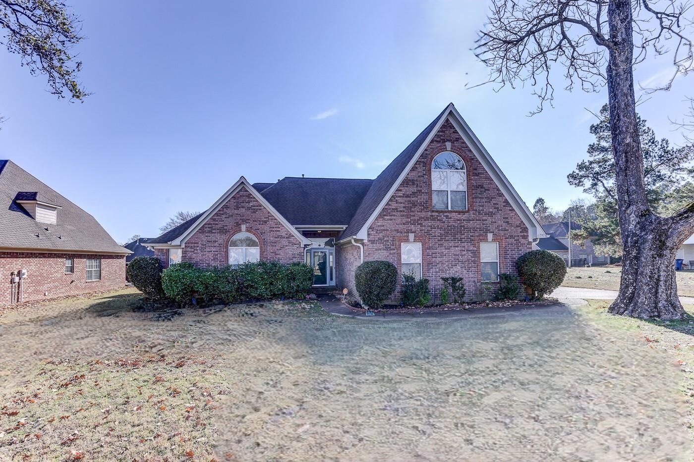 Property Photo: 6793 N Hamilton Cir MS 38654