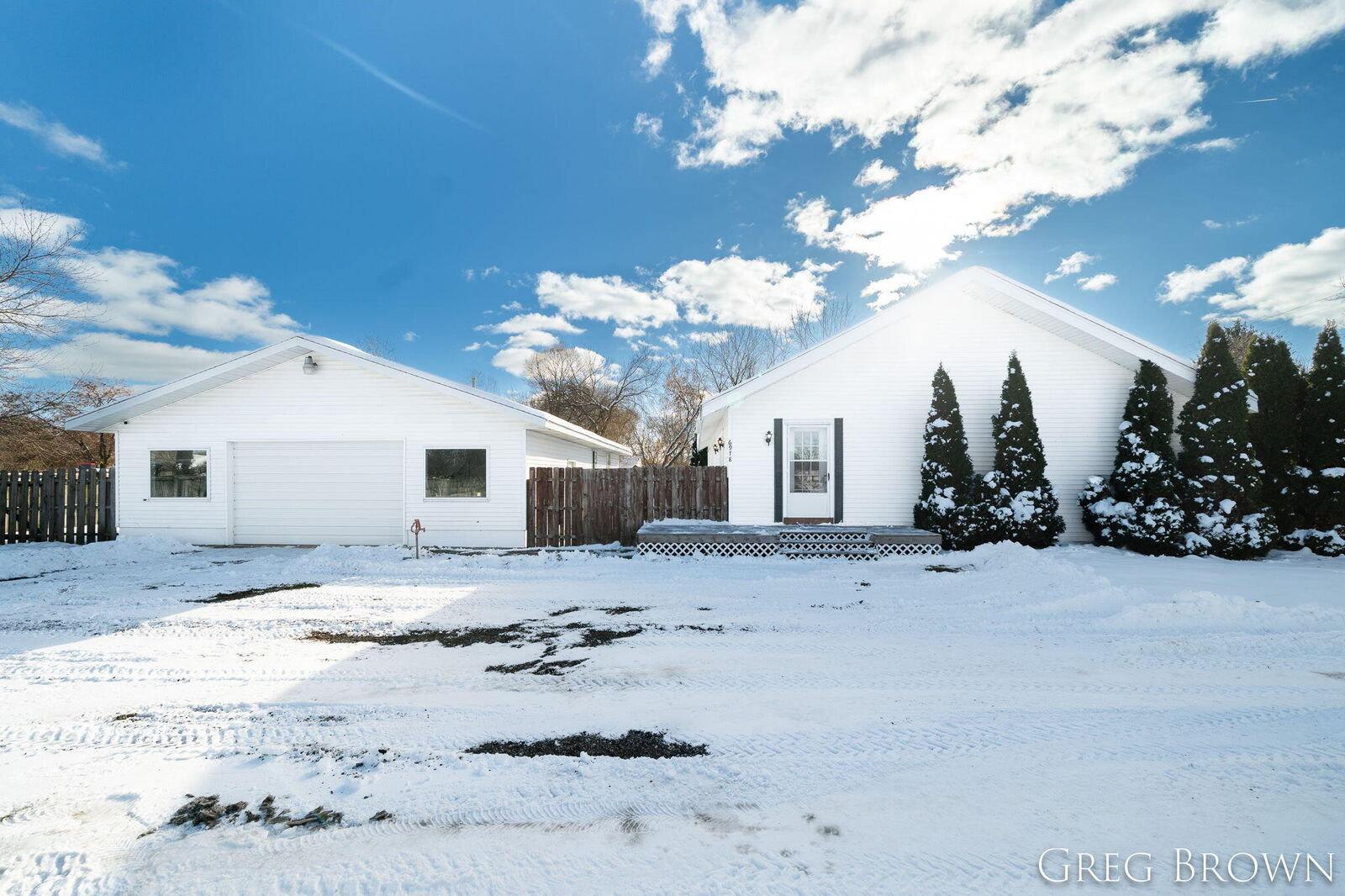 Property Photo:  6978 N Whites Bridge Road  MI 48809 