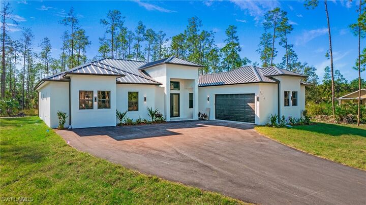 Property Photo: 3518 2nd Avenue SE FL 34117