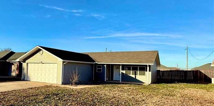 Property Photo: 606 Hampton OK 74601