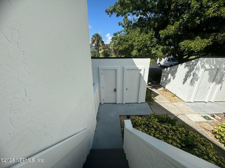 Property Photo: 24 Tifton Way S FL 32082