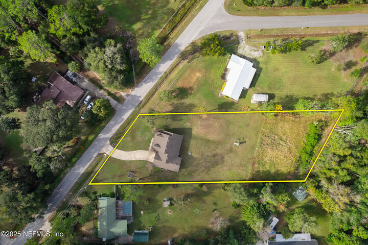 Property Photo: 194 Horseman Club Road FL 32177
