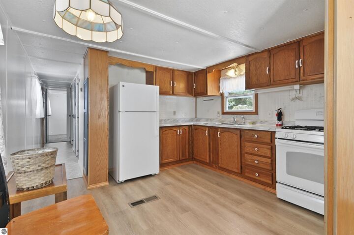 Property Photo: 885 N 7 Mile Road MI 49651