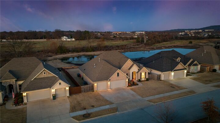 Property Photo: 4664 W Oldham Drive AR 72704