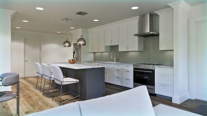 Property Photo:  93 Bedford Street 108  MA 02420 