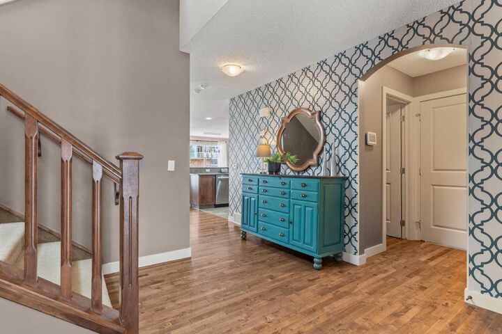 Property Photo:  52 Westmount Circle  AB T1S 0B6 