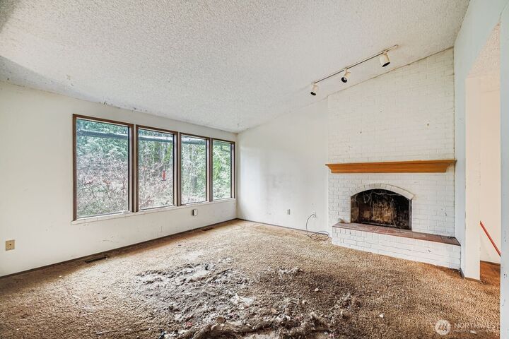 Property Photo: 21507 SE 248th Street WA 98038