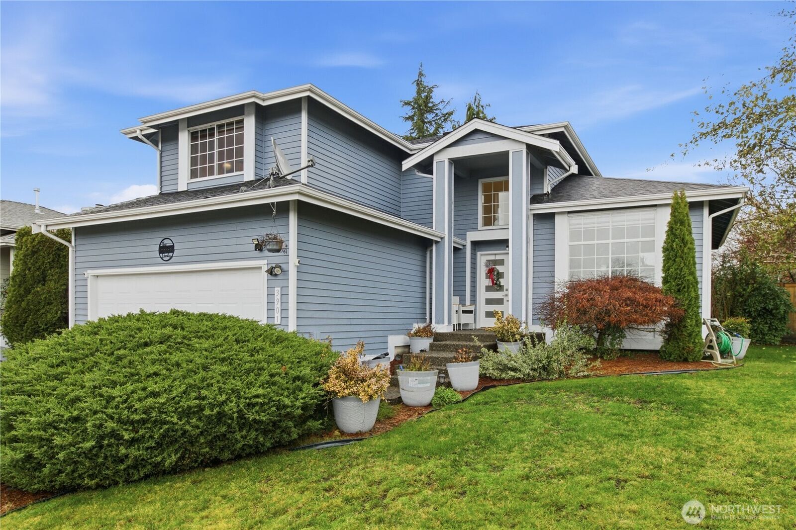 Property Photo: 3901 47th Avenue NE WA 98422