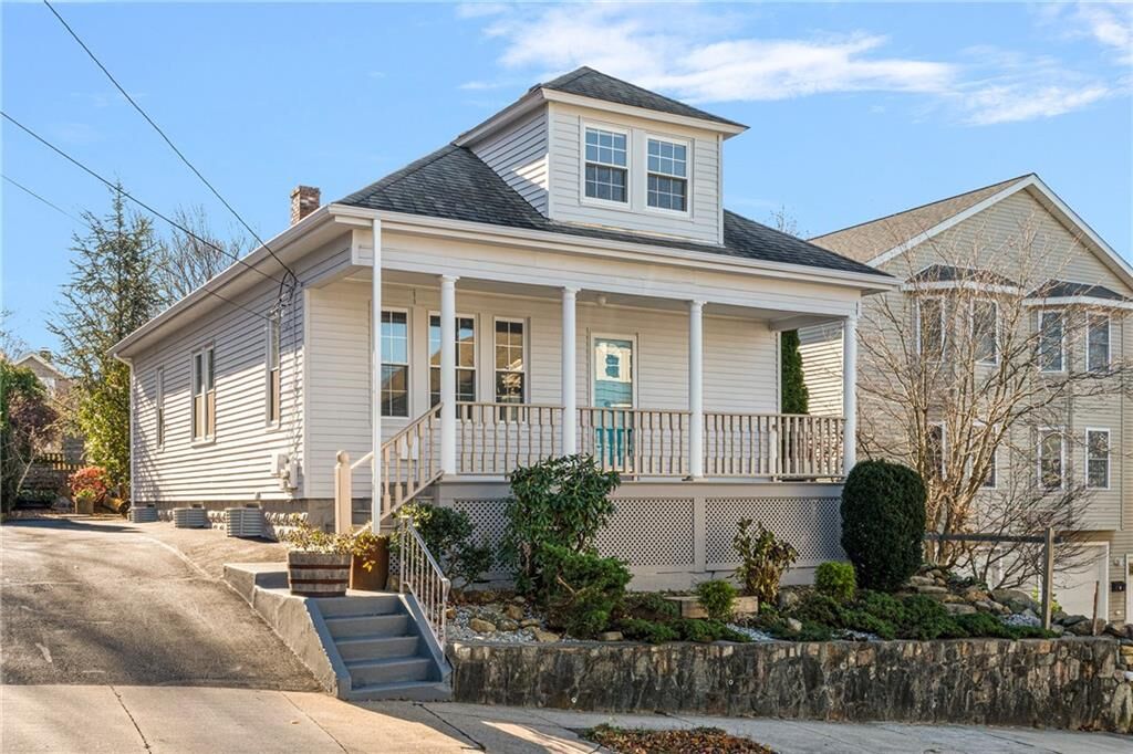 Property Photo:  33 Evergreen Street  RI 02906 