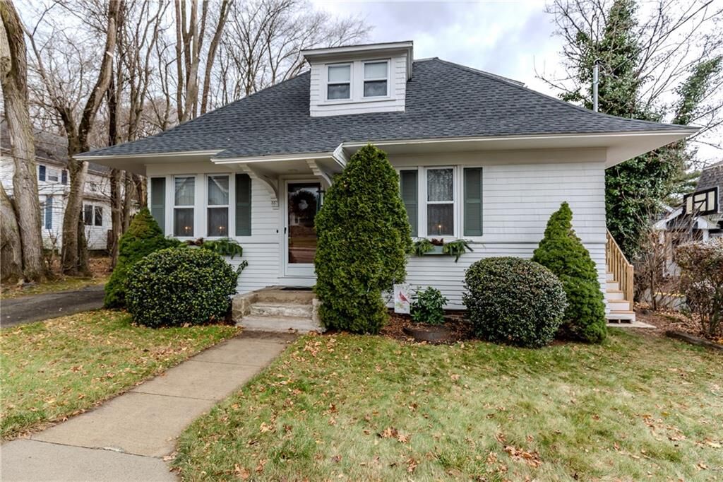 Property Photo: 357 Warwick Neck Avenue RI 02889