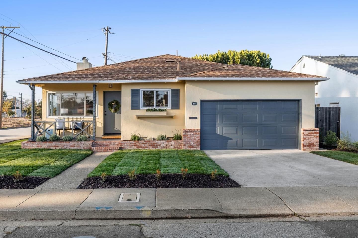 Property Photo:  300 San Pablo Avenue  CA 94030 