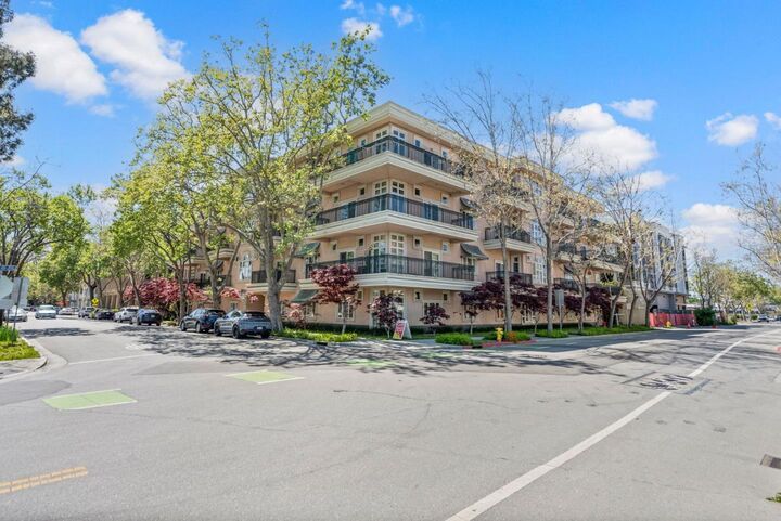 Property Photo:  200 Sheridan Avenue 301  CA 94306 