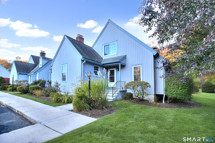 Property Photo:  160 Glengarry Road 160  CT 06825 