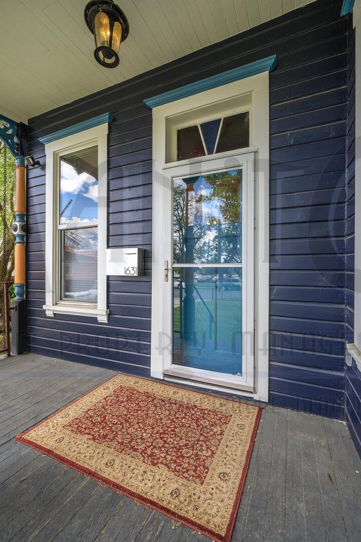 Property Photo: 1631 W 1st Ave A WA 99201