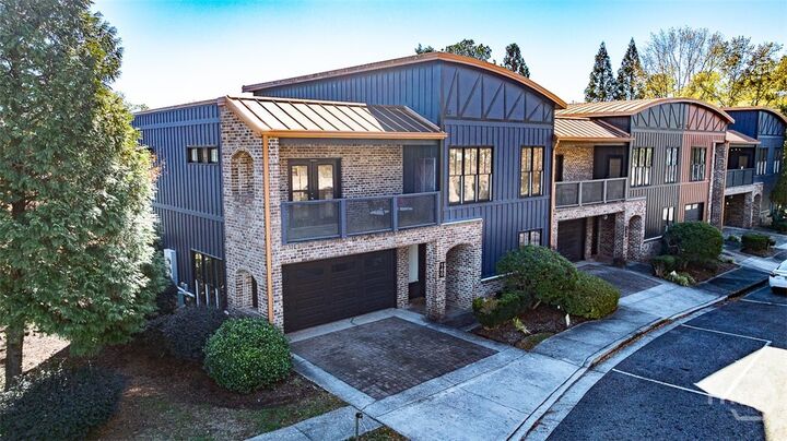 Property Photo: 118 Ruth Drive 140 GA 30601