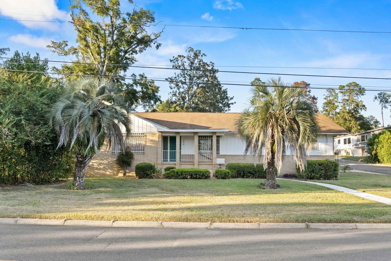 Property Photo: 204 Ruby Hubbard Way FL 32301