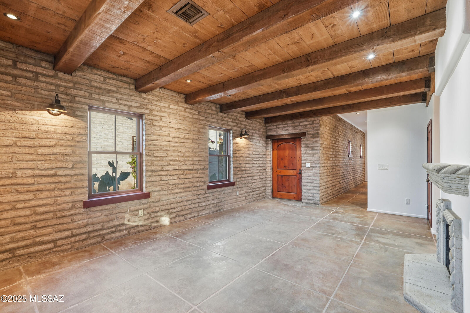 Property Photo: 825 S Fremont Avenue AZ 85719