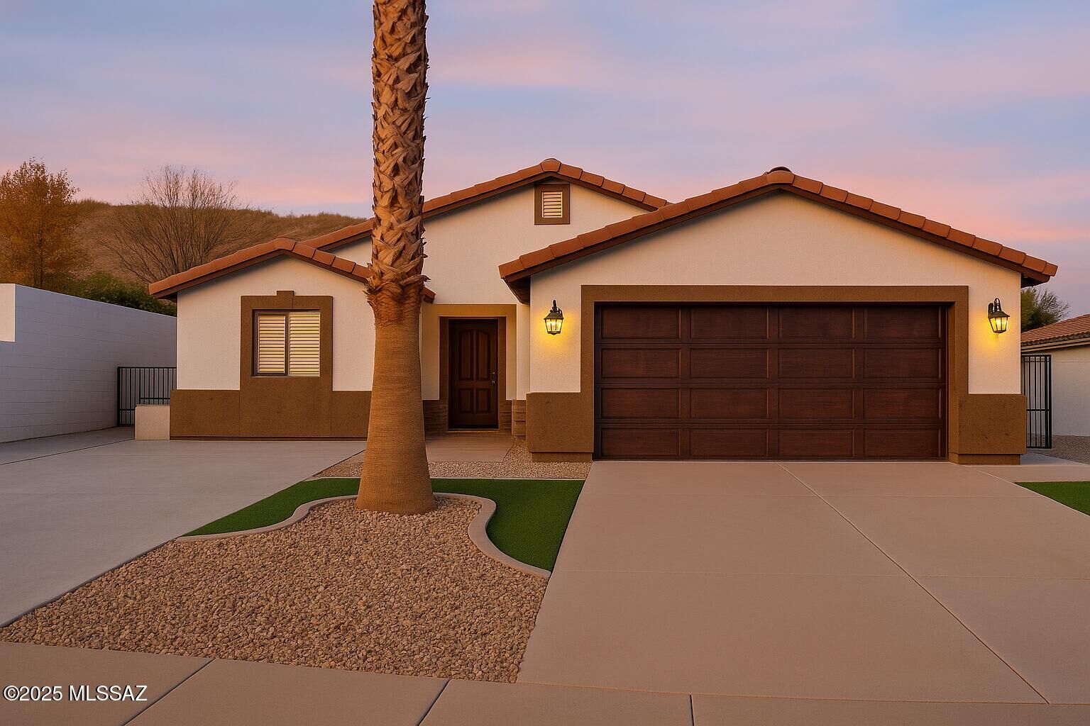 Property Photo:  434 Camino Dona Cydney  AZ 85621 