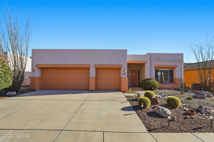 Property Photo: 5043 S Paseo Sin Oblea AZ 85622