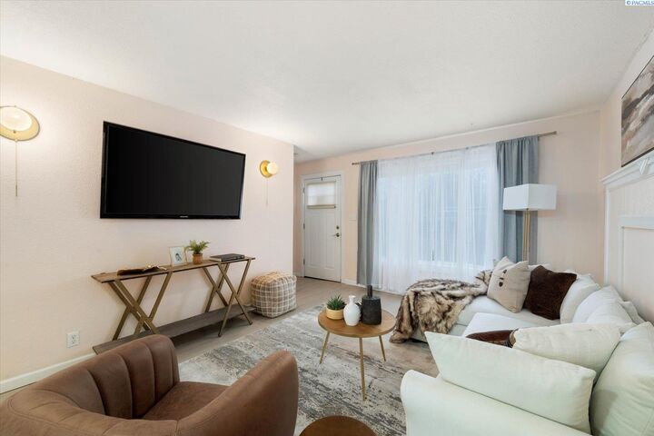 Property Photo: 2011 S Rainier St. WA 99336