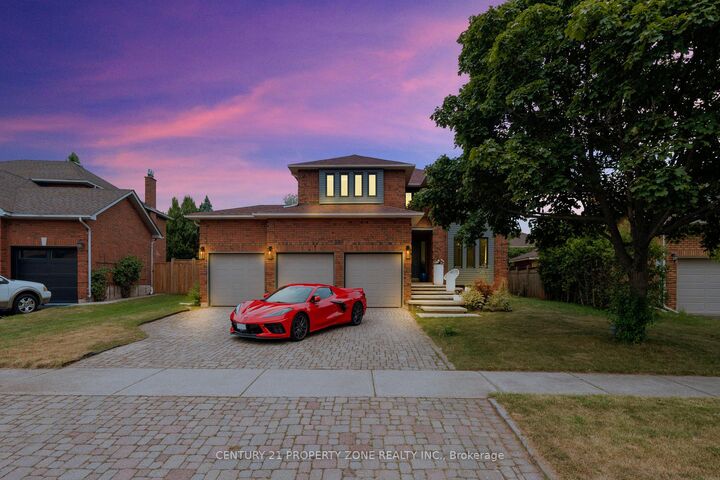 Photo de la propriété: 380 Summerchase Drive ON L6H 5T7