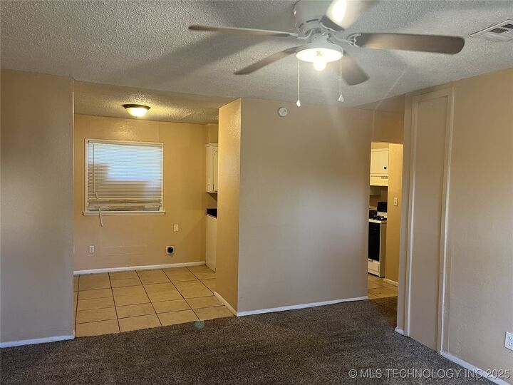 Property Photo: 517 E 57th Street OK 74126