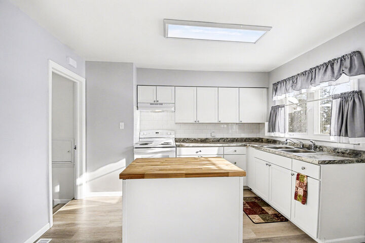 Property Photo: 326 E Sheldon Street MI 49735