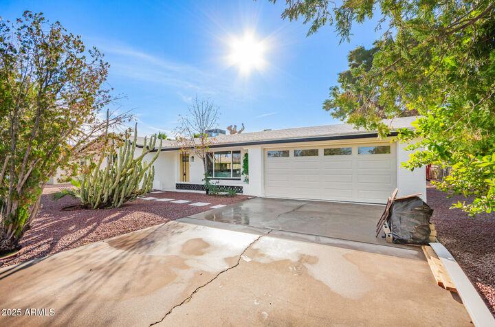 Property Photo:  5237 E Dallas Street  AZ 85205 