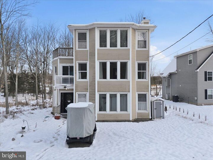 Property Photo:  7814 Lake Shore Drive  PA 18347 