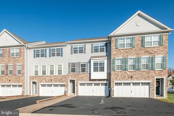 Property Photo:  27127 Hickory Lane  PA 19047 