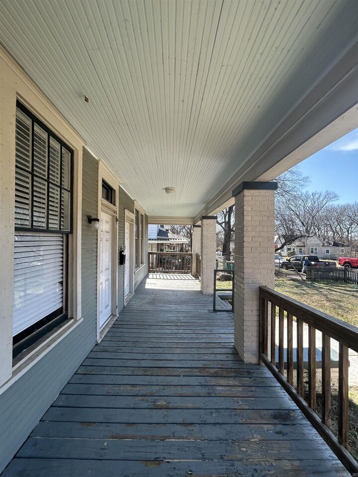 Property Photo:  1601 Hanger Street  AR 72202 